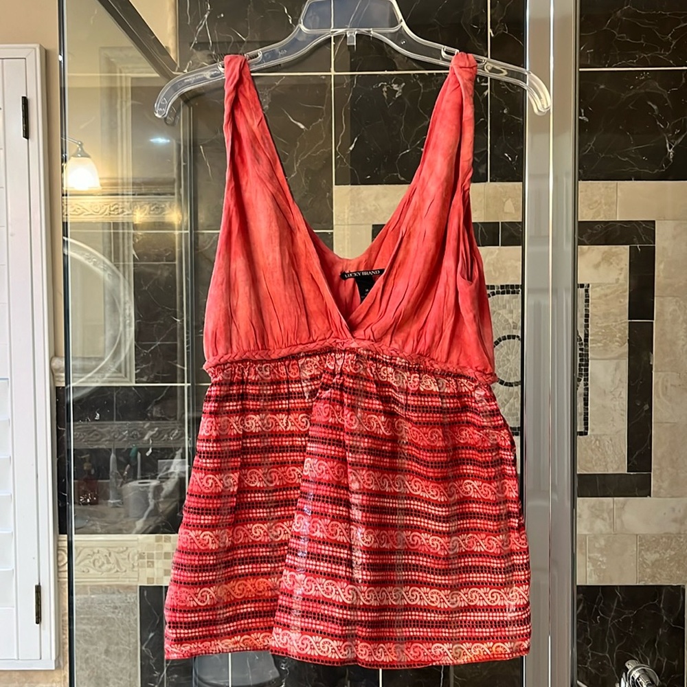 Lucky Brand coral top, size M, excellent condition.
